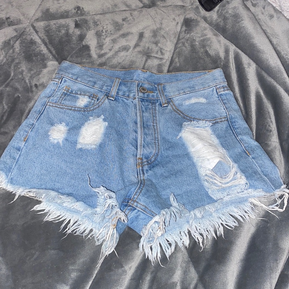 Brandy Melville Deniem Shorts